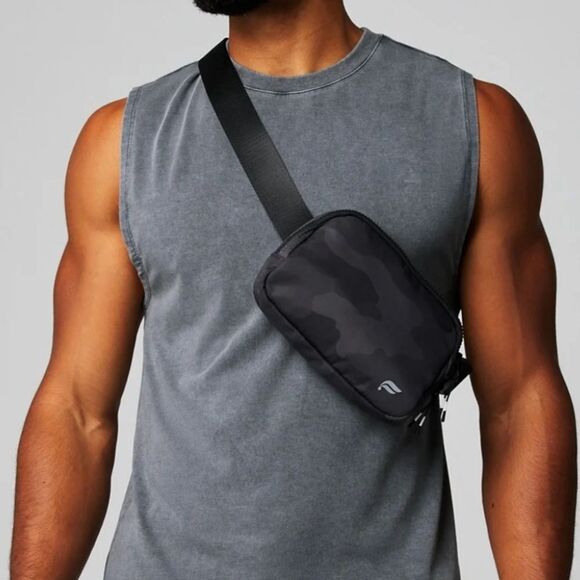 FABLETICS - The Belt Bag - Tactical Camo - Picture 3 of 7